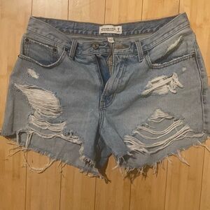 Abercrombie & Fitch Curve Love distressed shorts